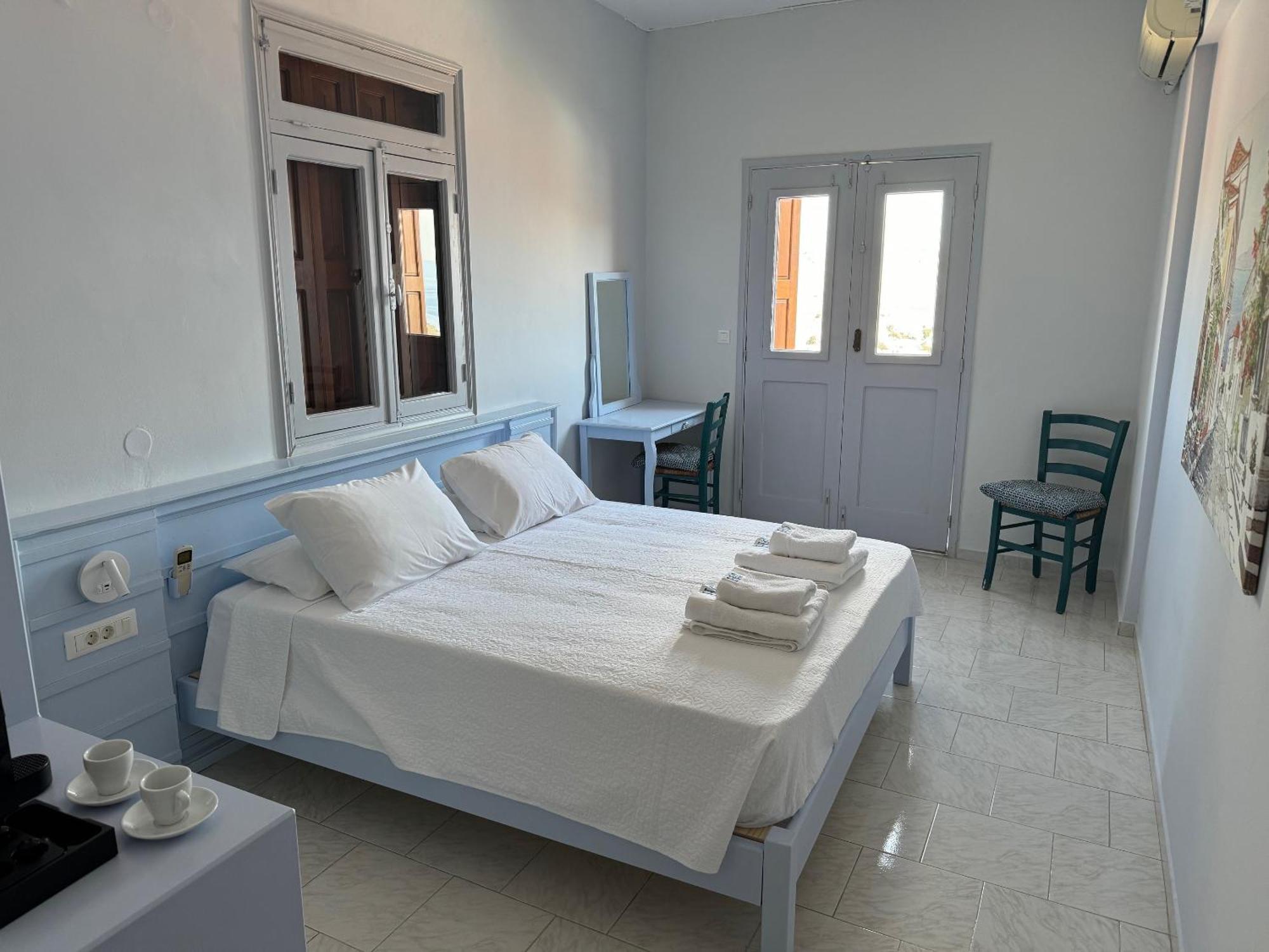 Hotel Fiona Сими Екстериор снимка